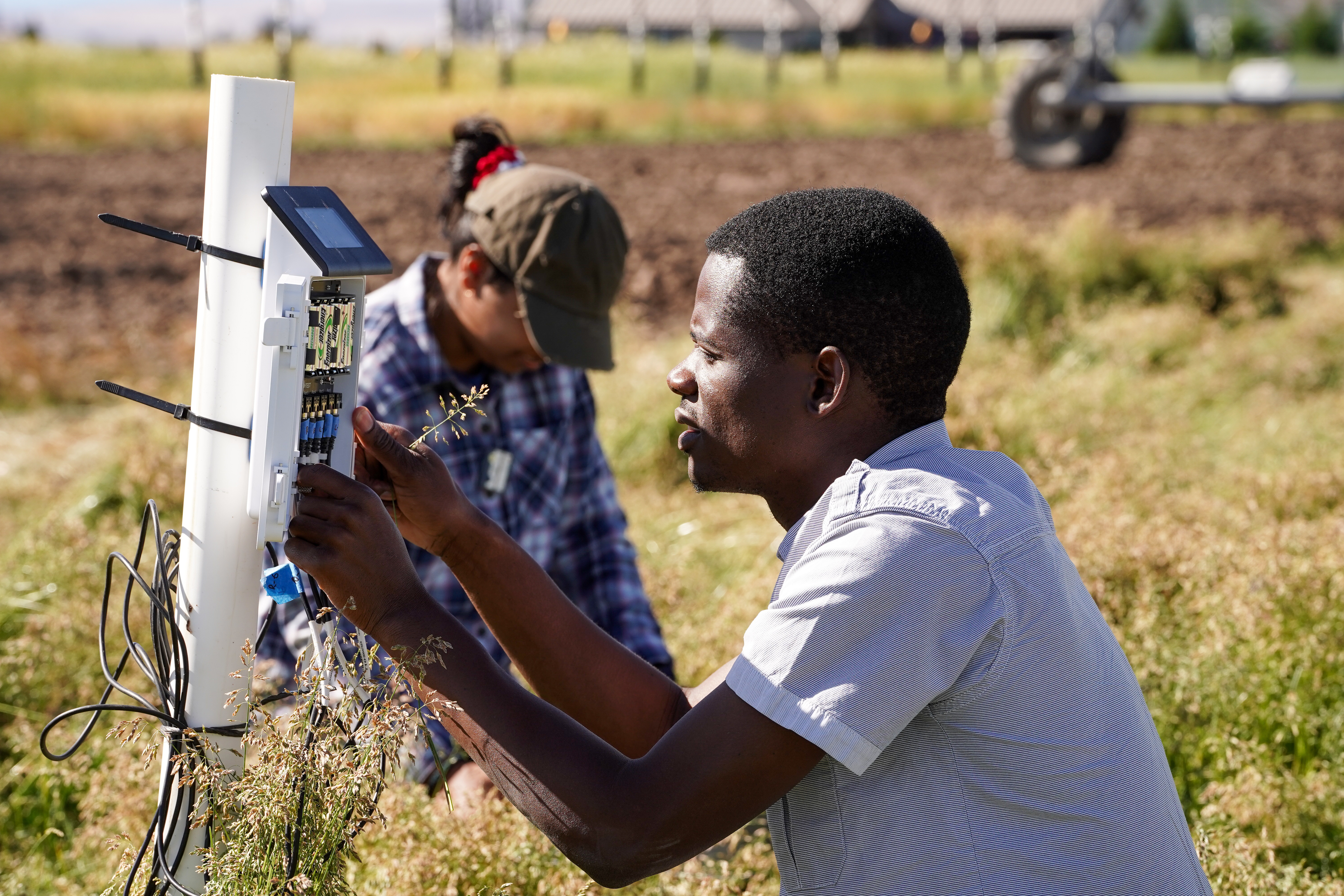 Soil moisture sensors installation